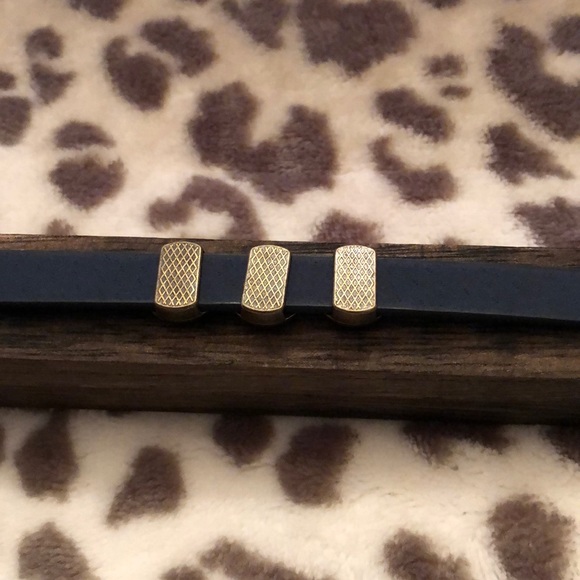 Blue Druzy Cabochon on PU Leather Band Bracelet - Picture 6 of 8